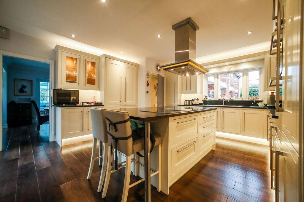 Property photo 3 of 18 Fiakvcqphpxn7_Ffv7Vegiykse4.Jpg