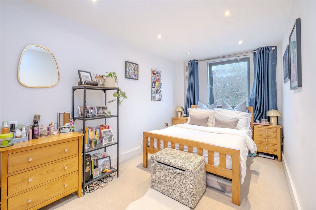 Property photo 3 of 8 Picture No. 07