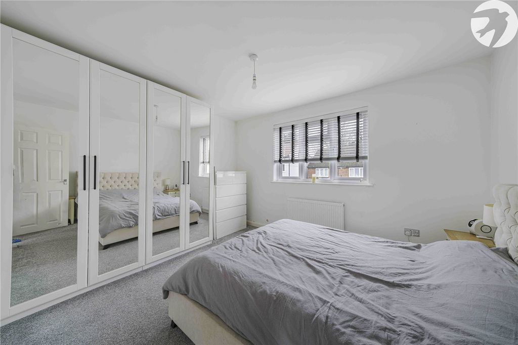 Property photo 3 of 19 Bedroom One