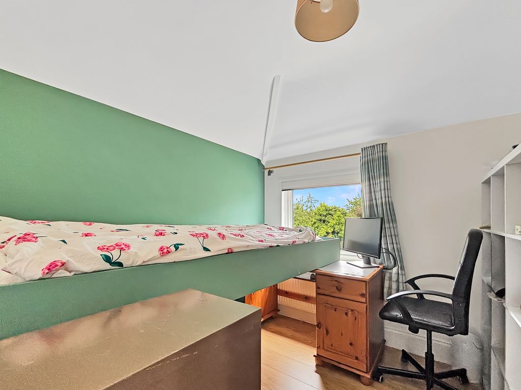Additional image 12 of 3 bed semi-detached house for saleDavey Crescent, Great Shelford CB22