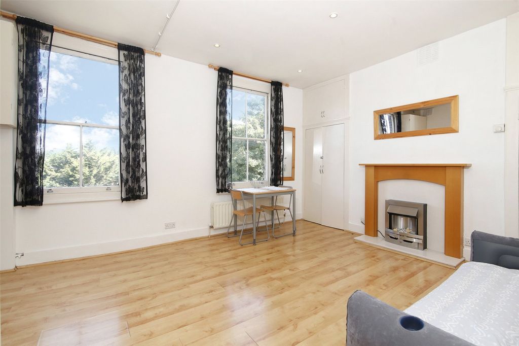Property photo 2 of 8 Picture No. 04