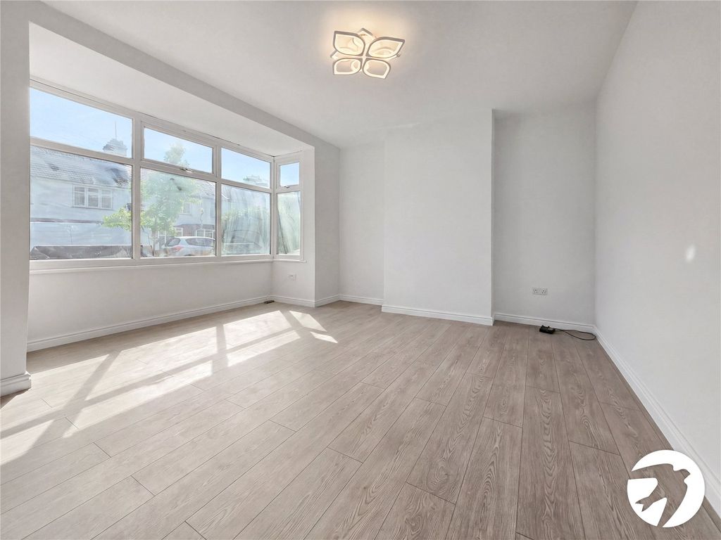 Property photo 2 of 13 Picture No. 03