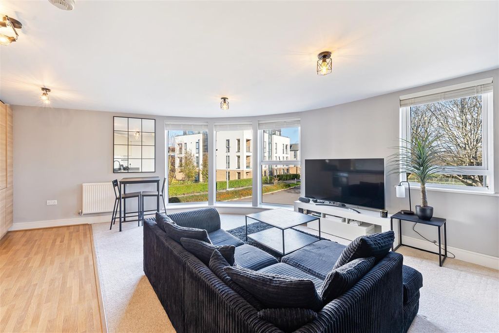 Property photo 3 of 14 Living Area