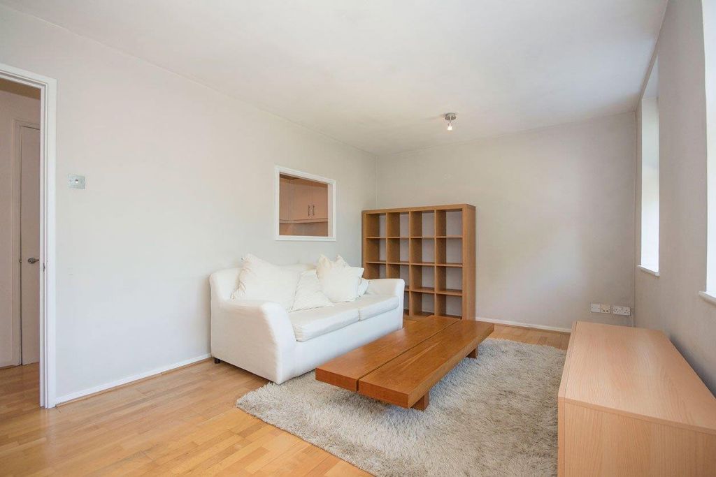 Property photo 2 of 6