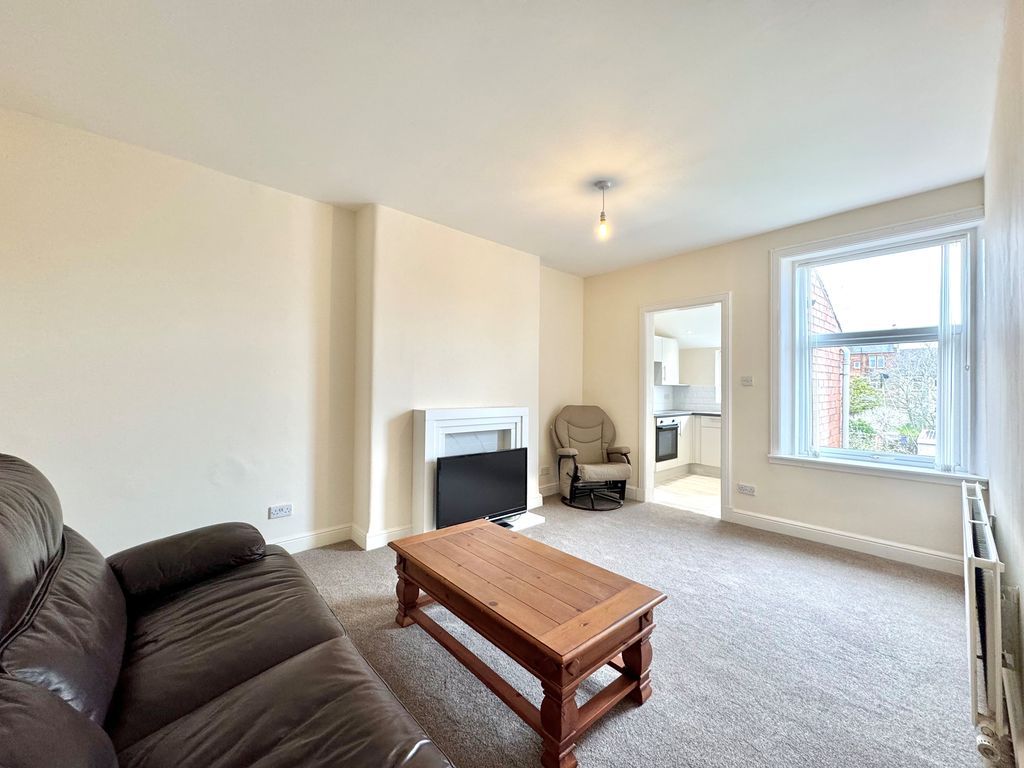 Property photo 3 of 15 Photo 7