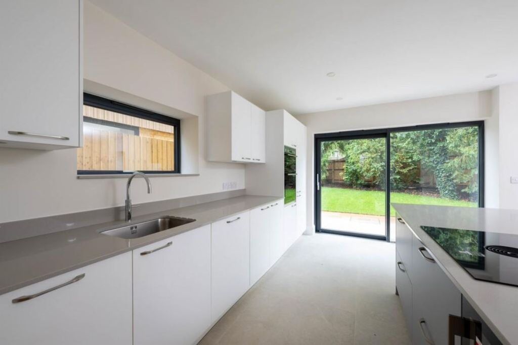 Property photo 2 of 25