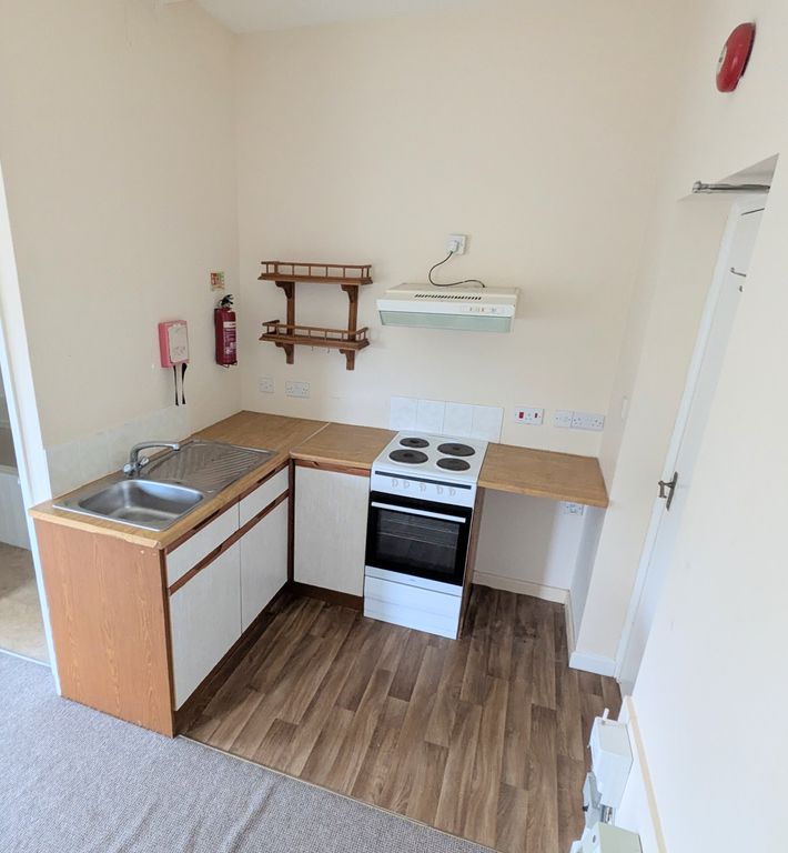 Property photo 3 of 4