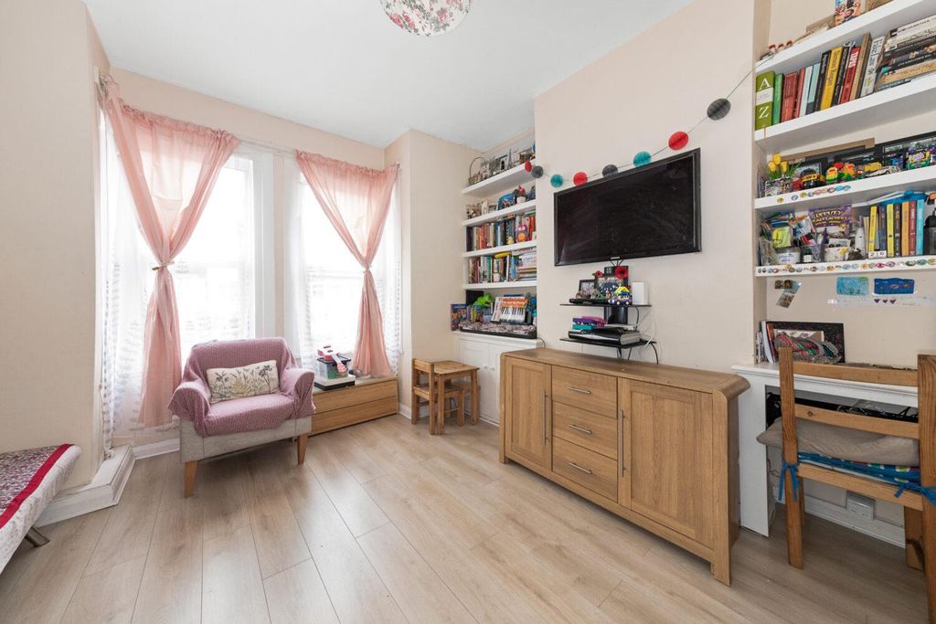 Property photo 1 of 9 2..Jpg