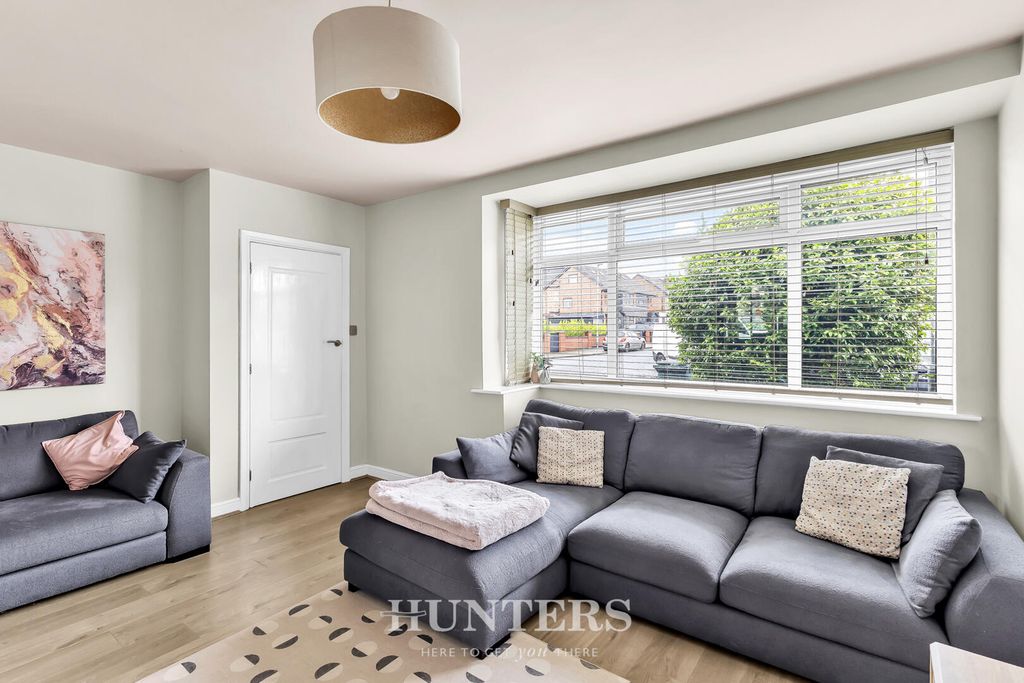 Property photo 3 of 19 Living Room