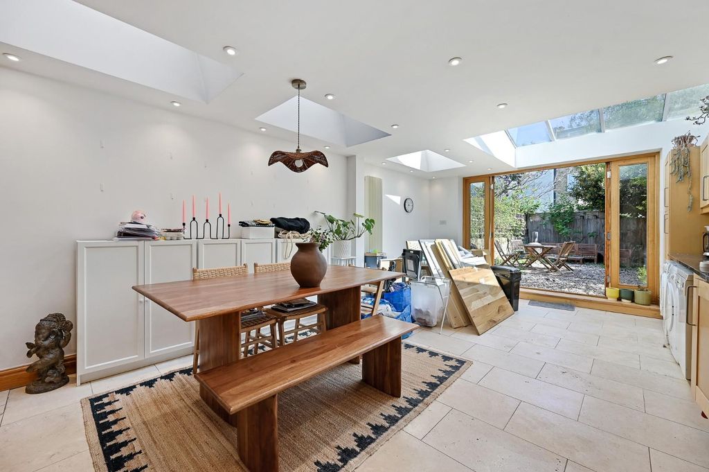 Property photo 1 of 13 Cardross Street- Dinning Area 3 (1).Jpg