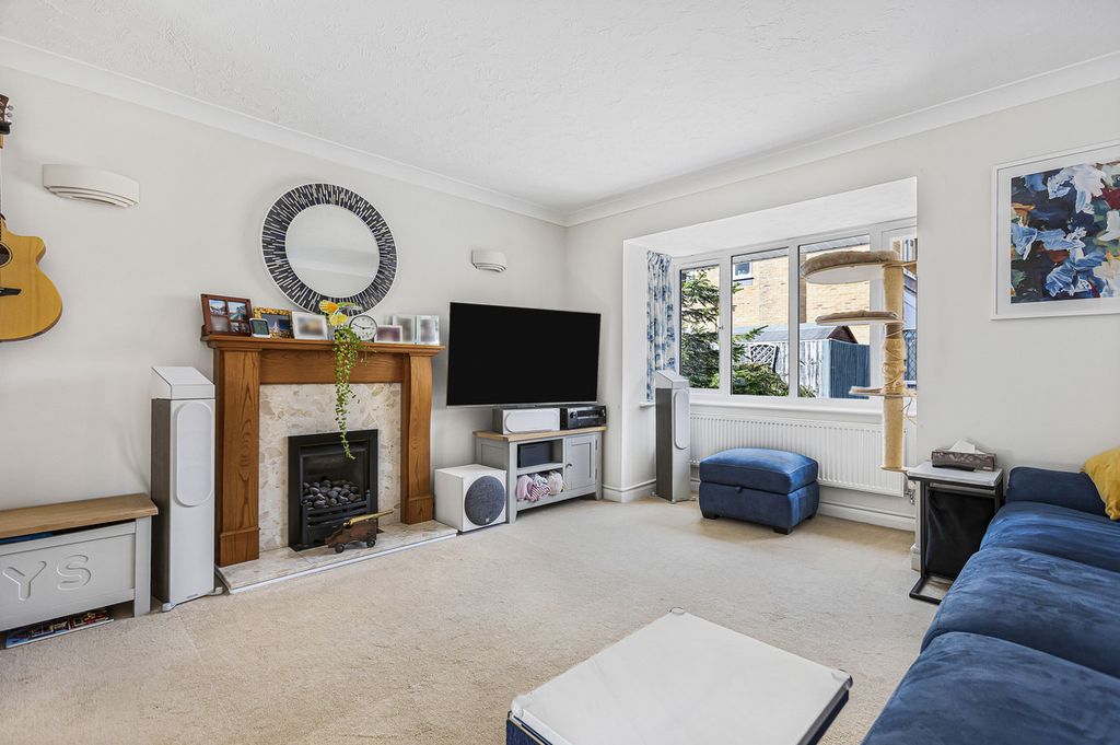 Property photo 2 of 24