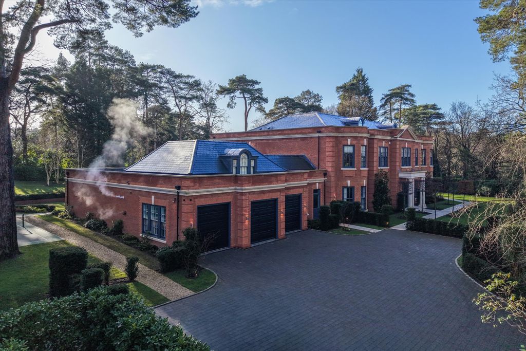 Property photo 2 of 31 Image