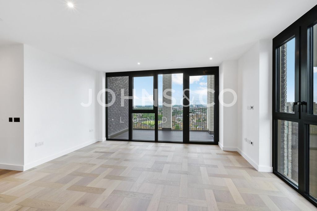 Property photo 2 of 6