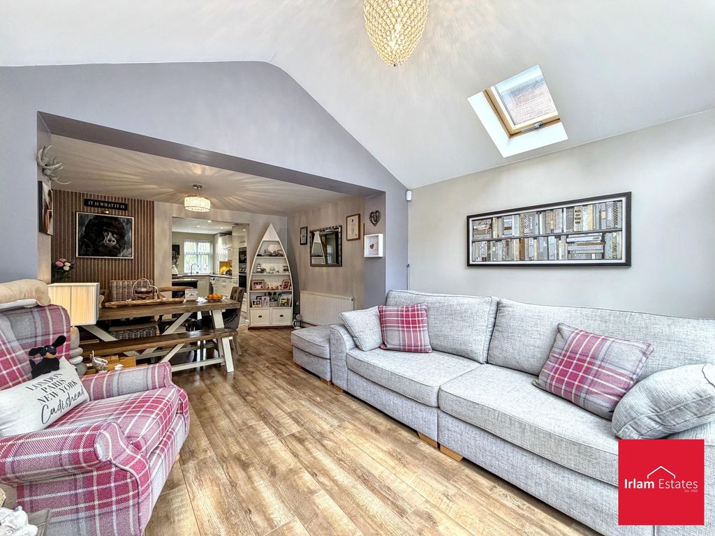 Property photo 3 of 33