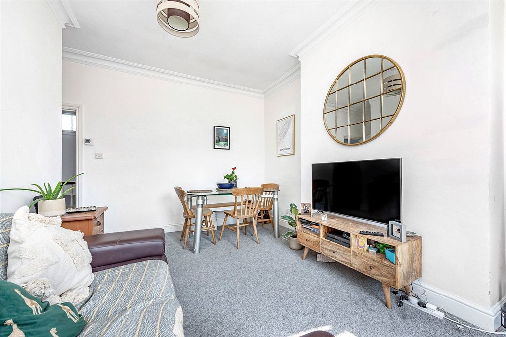 Property photo 3 of 9 Picture No. 08