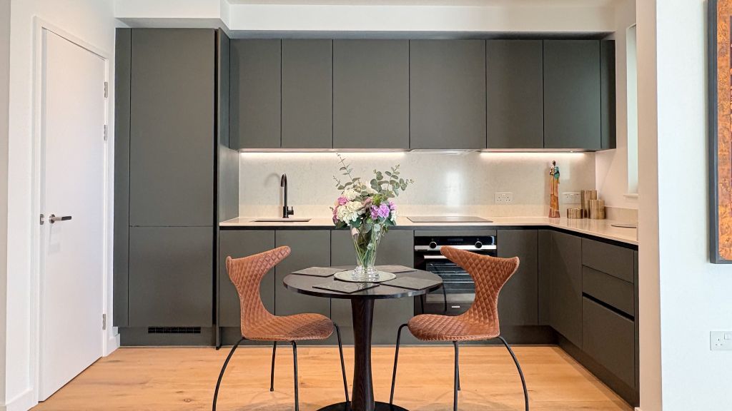 Property photo 2 of 14 Kitchen