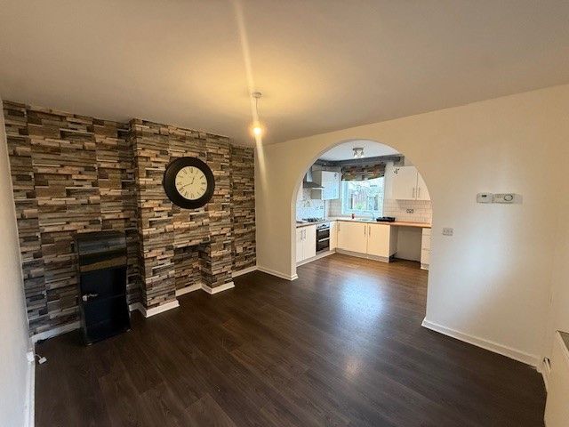 Property photo 2 of 11 Image