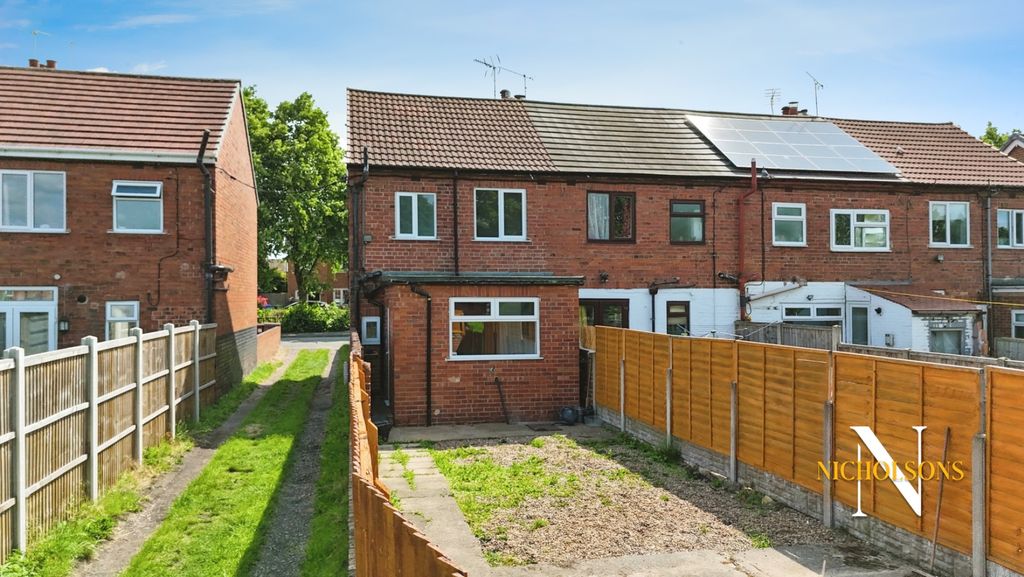 Property photo 2 of 18 4244923