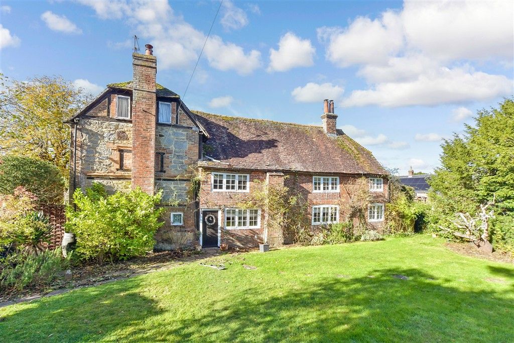 Property photo 1 of 12 External (Web)