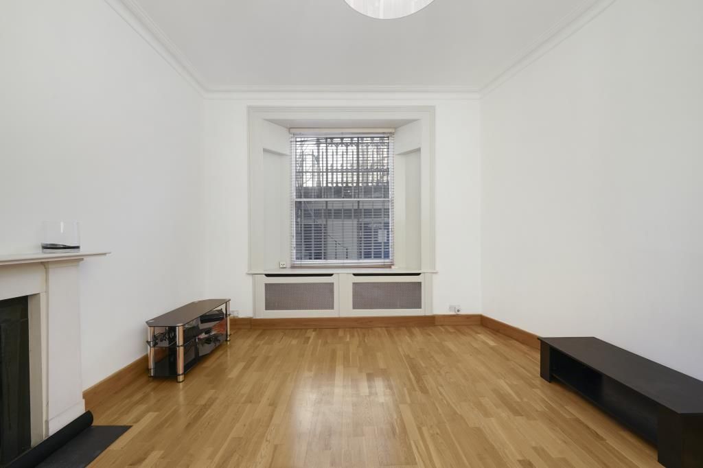 Property photo 3 of 14 Reception Room