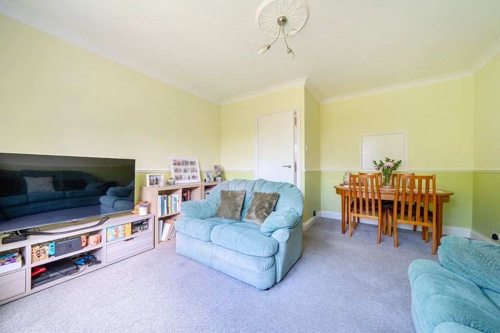Property photo 3 of 13