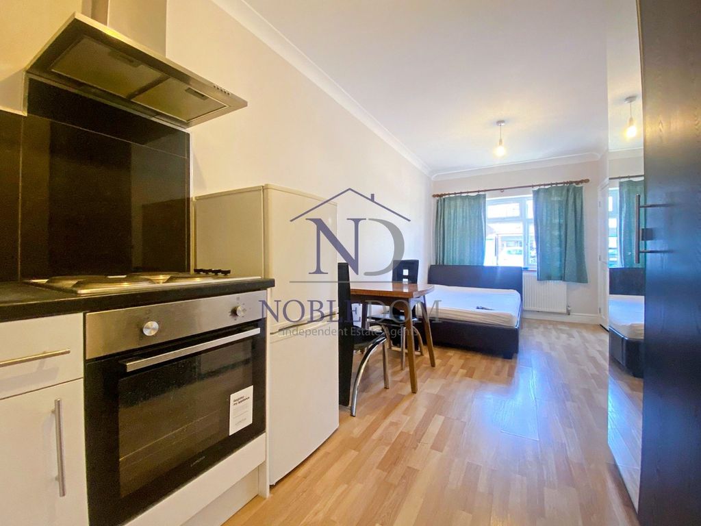 Property photo 3 of 6 Gallery