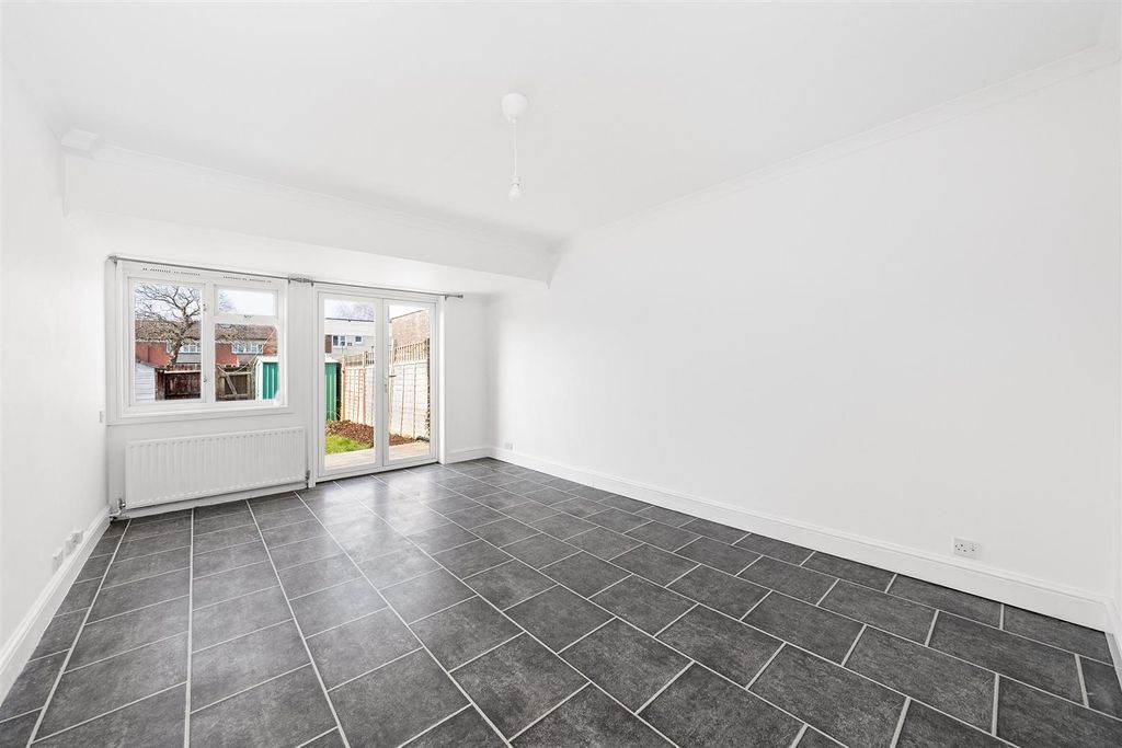 Property photo 2 of 16 Reception Room