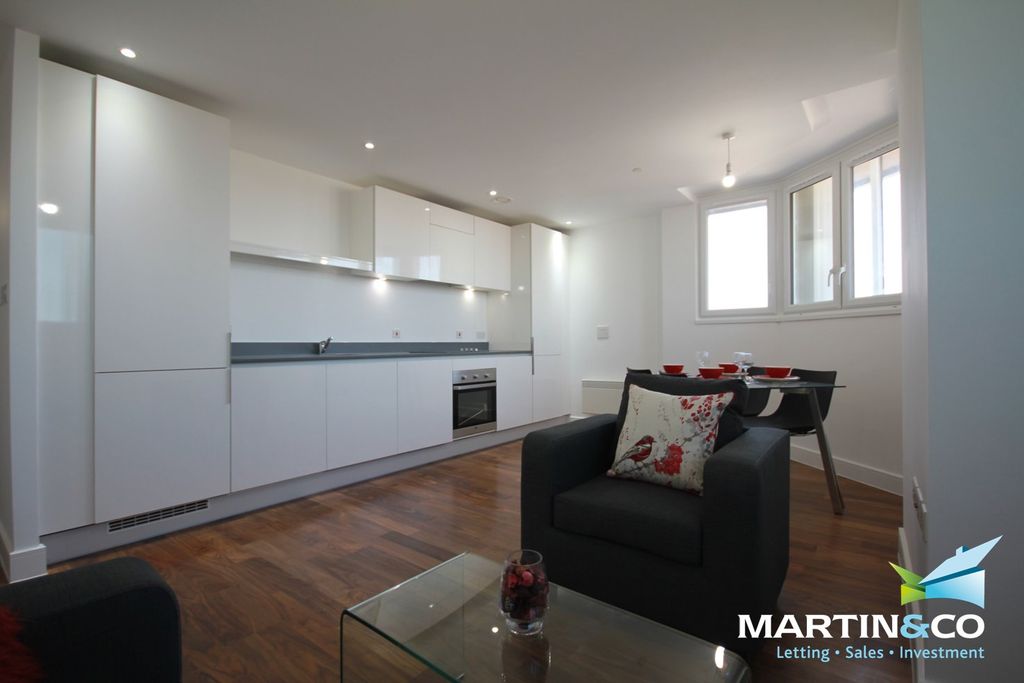 Property photo 2 of 10