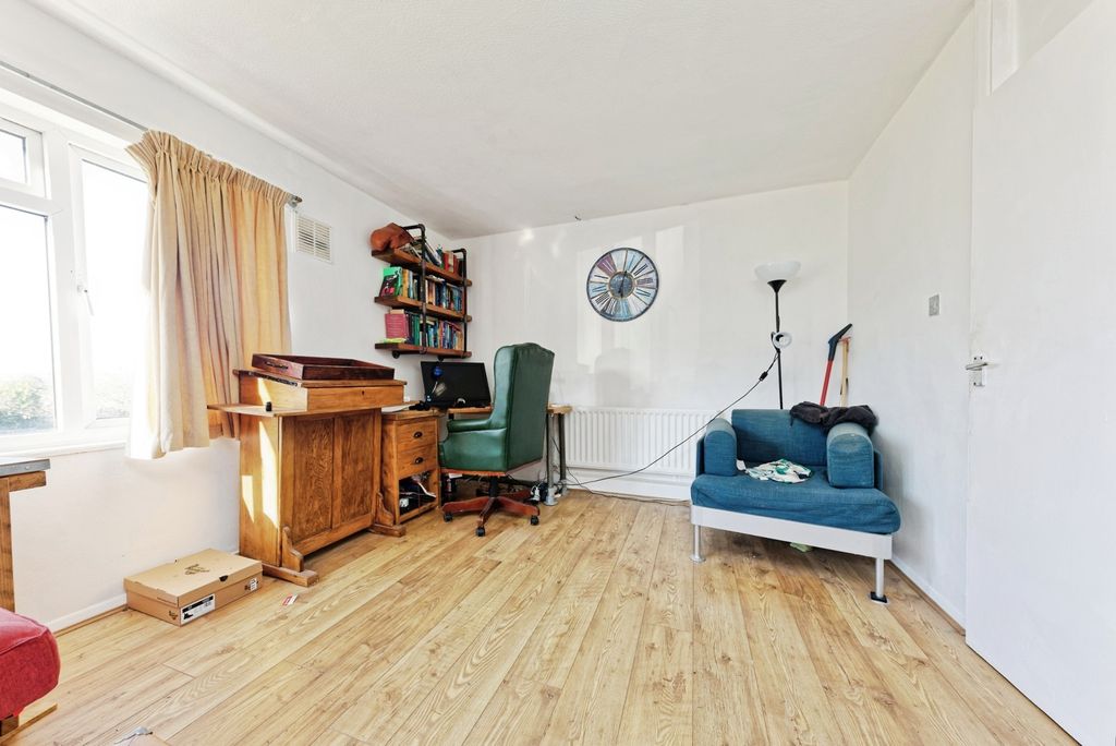 Property photo 2 of 14 Pbox-Img.Jpg