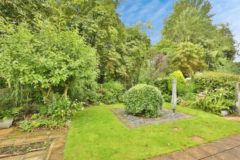 Property photo 3 of 17