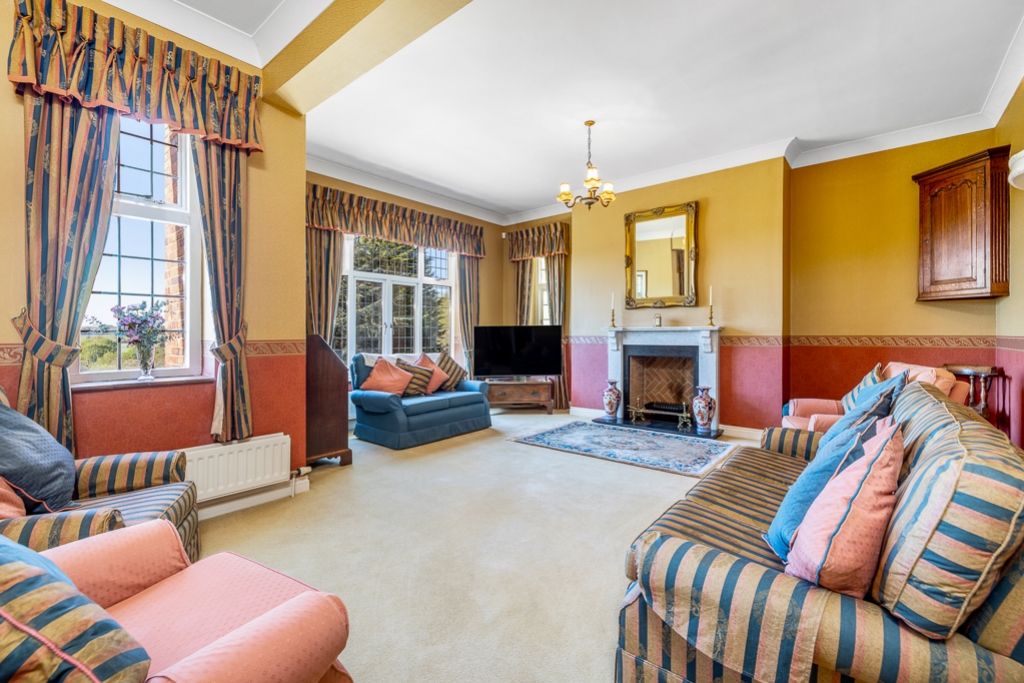 Property photo 2 of 52 Heath Farm (Sudbrook)-31