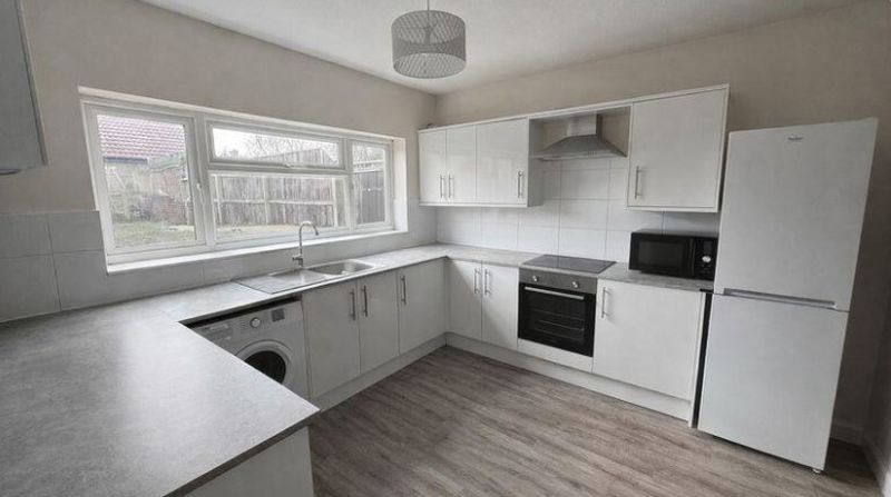 Property photo 2 of 8 Photo 10