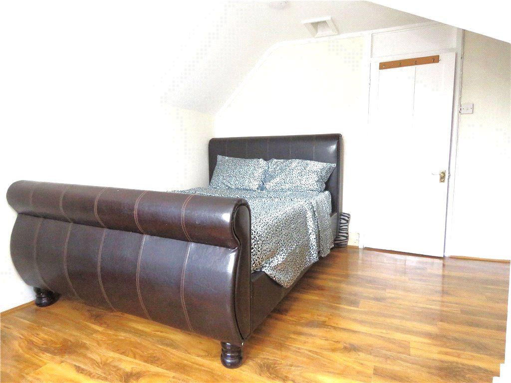 Property photo 2 of 14 Bedroom