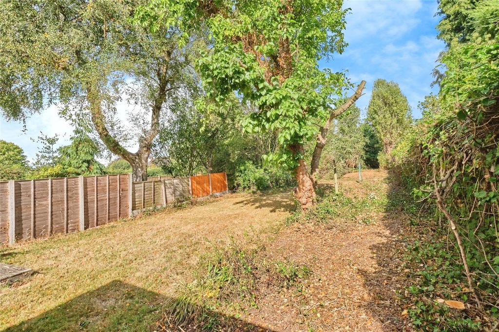 Property photo 2 of 24 Picture No. 06