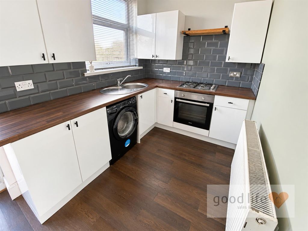 Property photo 3 of 16 20260926_213824541_Ios48 Shrewsbury.Jpg