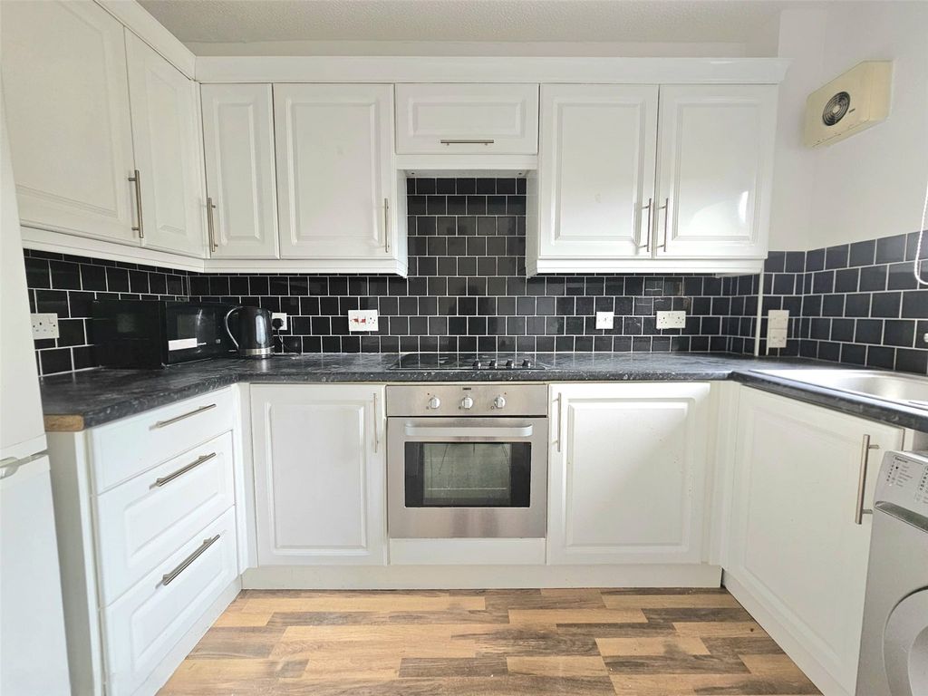 Property photo 2 of 5 Picture No. 05