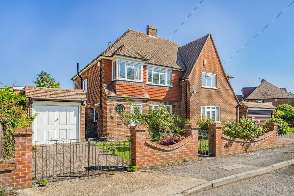 Property photo 1 of 16