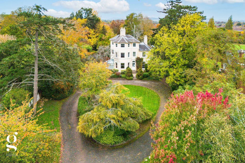 Property photo 2 of 68