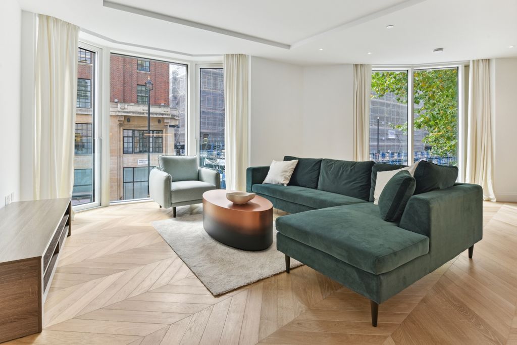 Property photo 1 of 19 Flat 105 9 Millba...