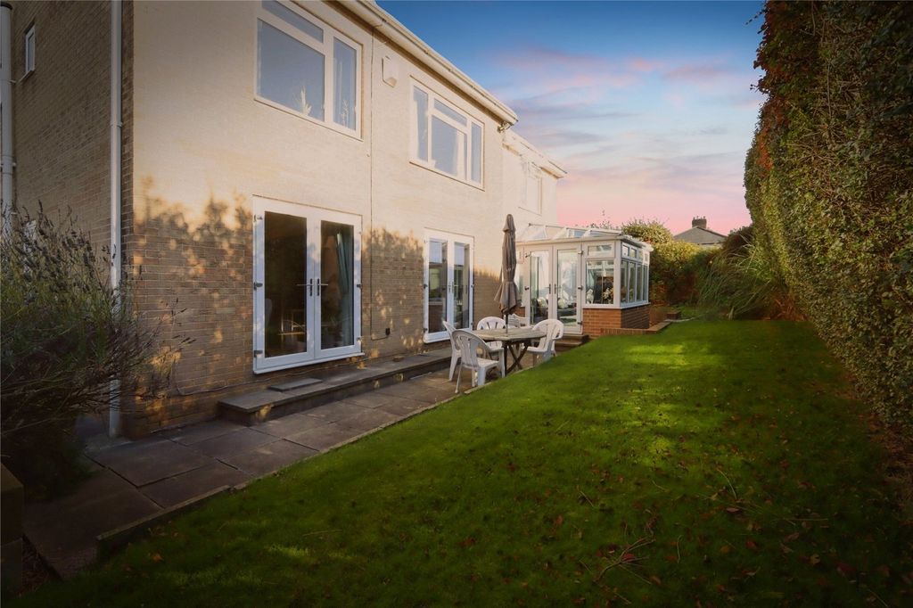 Property photo 3 of 19 Picture No. 22