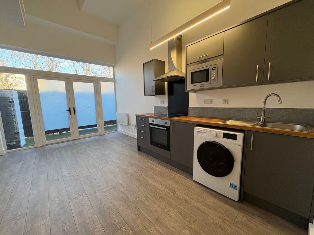 Property photo 3 of 13 Image