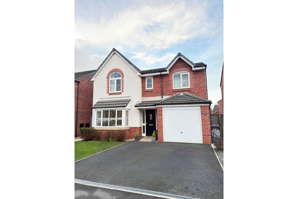 Property photo 1 of 22 Front