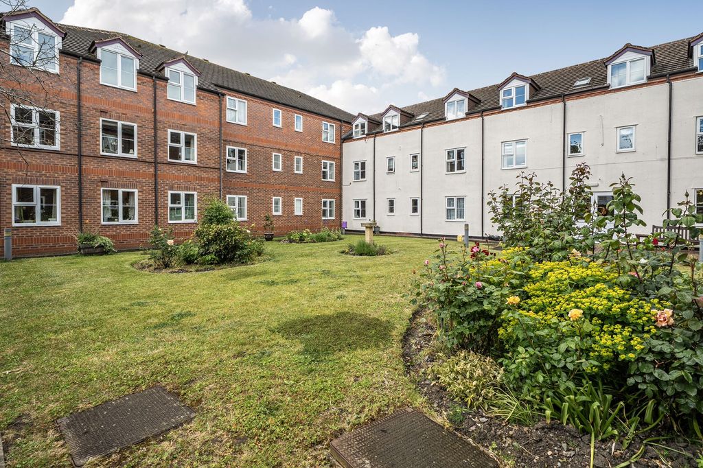 Additional image 13 of 2 bed flat for saleGanderton Court, Pershore WR10