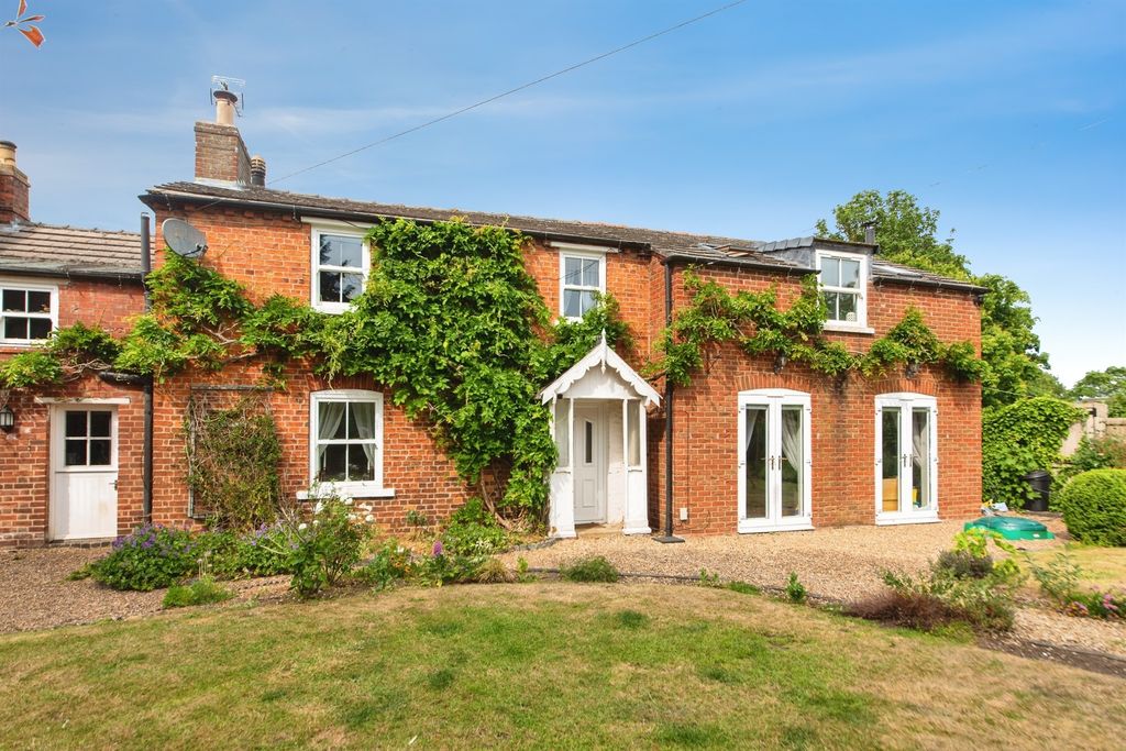 Property photo 1 of 23