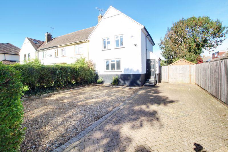 Property photo 1 of 16 Photo 11