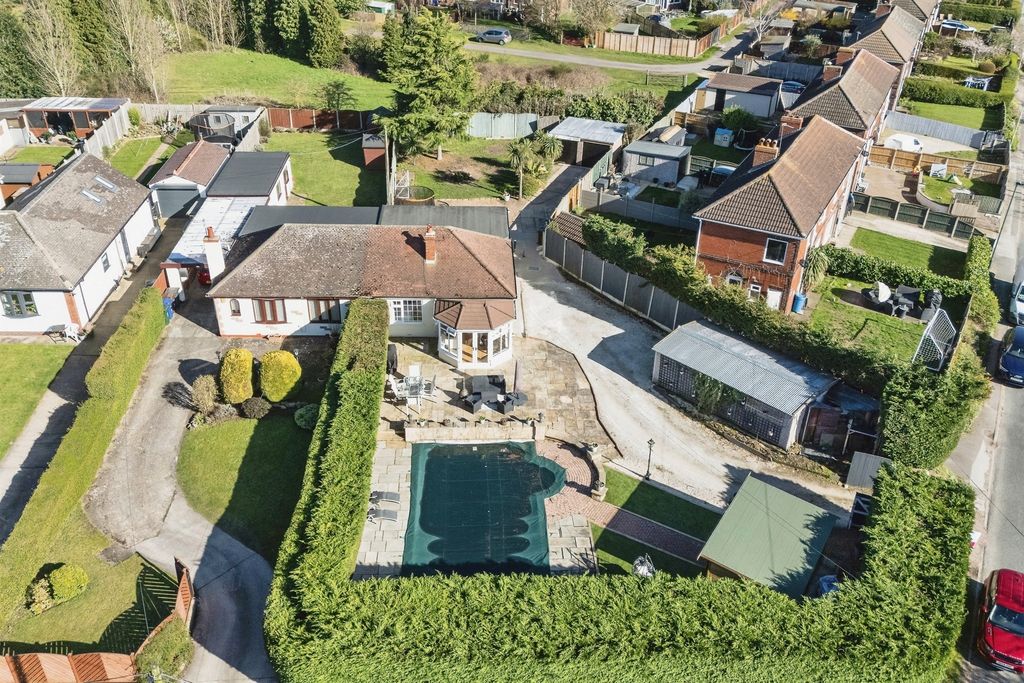 Property photo 1 of 25