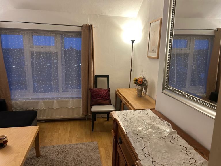 Property photo 2 of 11 Gallery