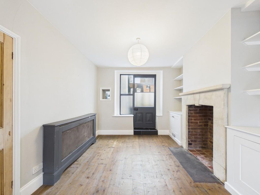 Property photo 2 of 40 Cam01530G0-Pr0378-Still005.Jpg