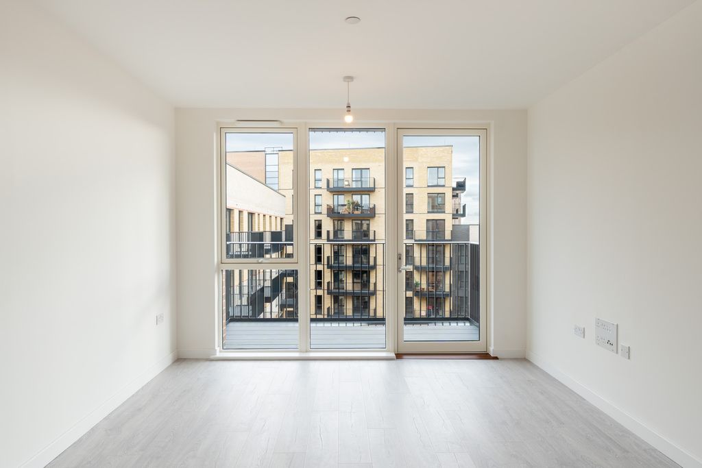 Property photo 1 of 10 Living Area