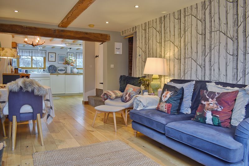 Property photo 3 of 15 Lounge/Diner